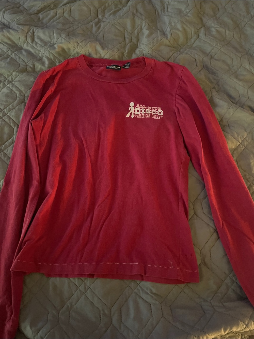 American Eagle Outfitters Red Long-Sleeve Kids Graphic Tee